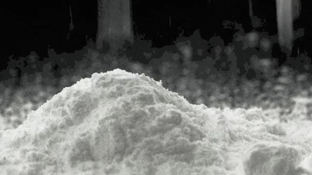 Featured image of post White Powder Gif